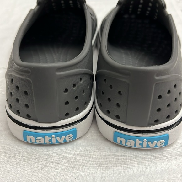 Native Shoes Gray Miles size M4/W6 - Picture 2 of 11